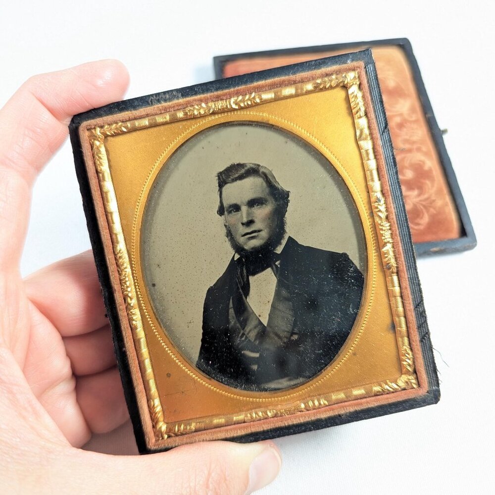 1850s Early Portrait Ambrotype of a man, 6th plate Victorian collodion positive